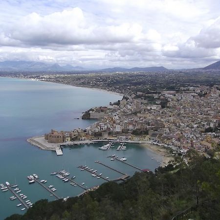 Zu Pippinu Castellammare del Golfo Exterior foto